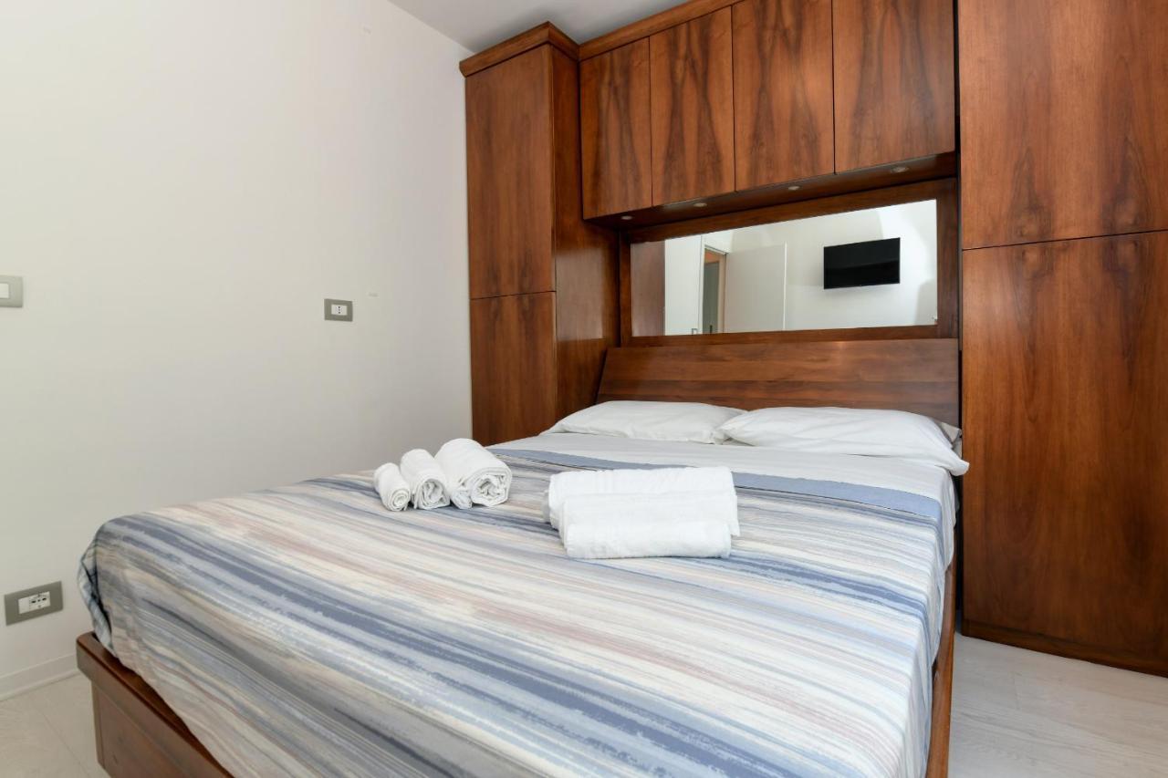My Desenzano Holiday Apartment Дезенцано-дель-Гарда Экстерьер фото